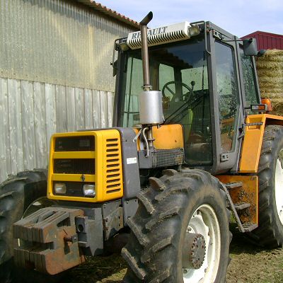 SPAD sur tracteur Renault. 